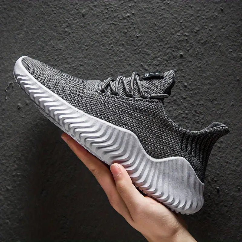 Beau | Men's Lightweight Lace-Up Sneakers